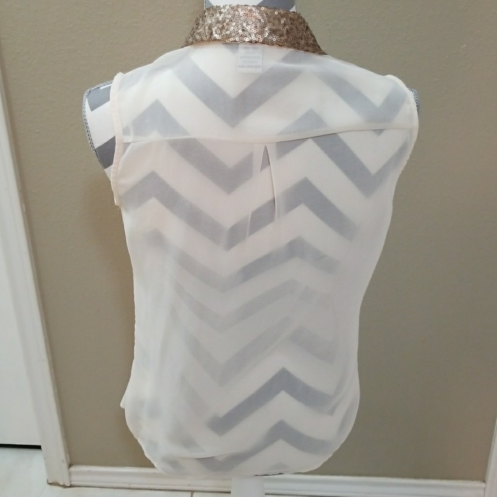 Shirt - Picture 4 of 5